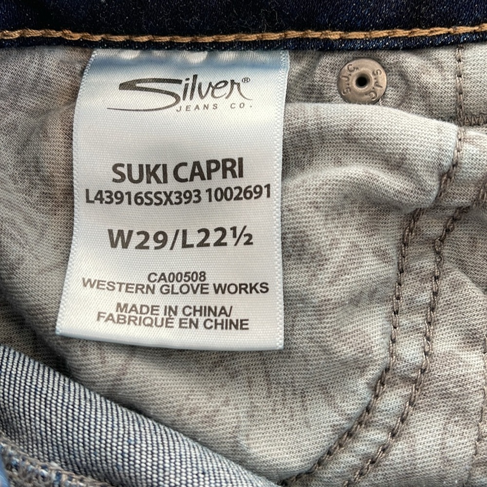 Silver Jean Co | Indigo Suki Capri | Dark Wash | W29/L22.5 - Picture 9 of 9